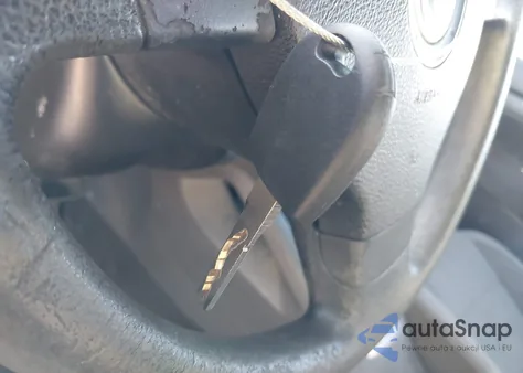 2008 Volkswagen Rabbit S из США, поврежденный, VIN WVWDA71K88W086058